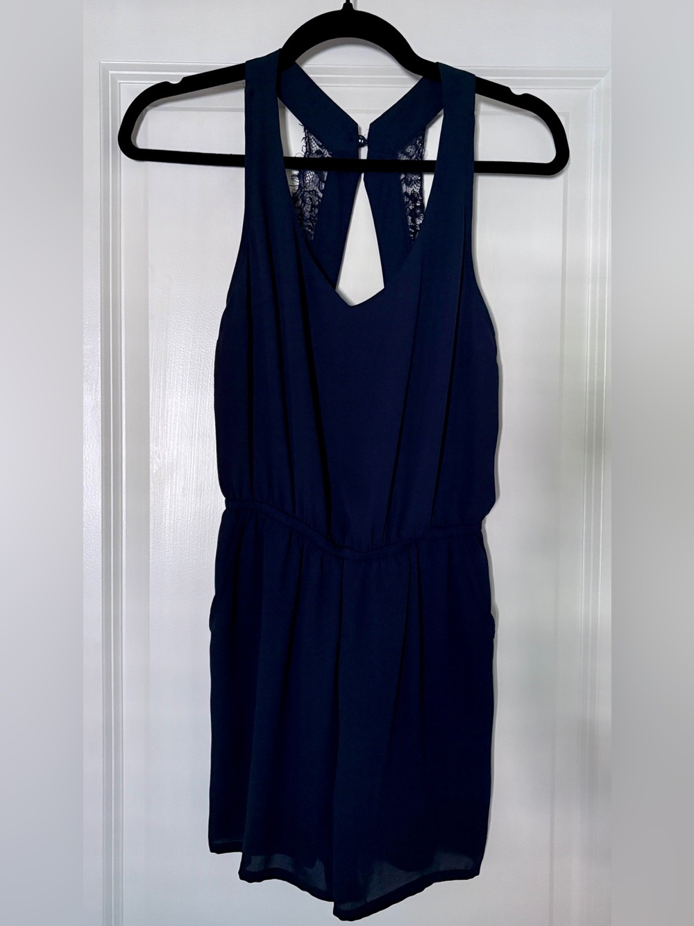 H&M Divided Women’s Navy Lace-Back Sleeveless Romper 🩳👗
